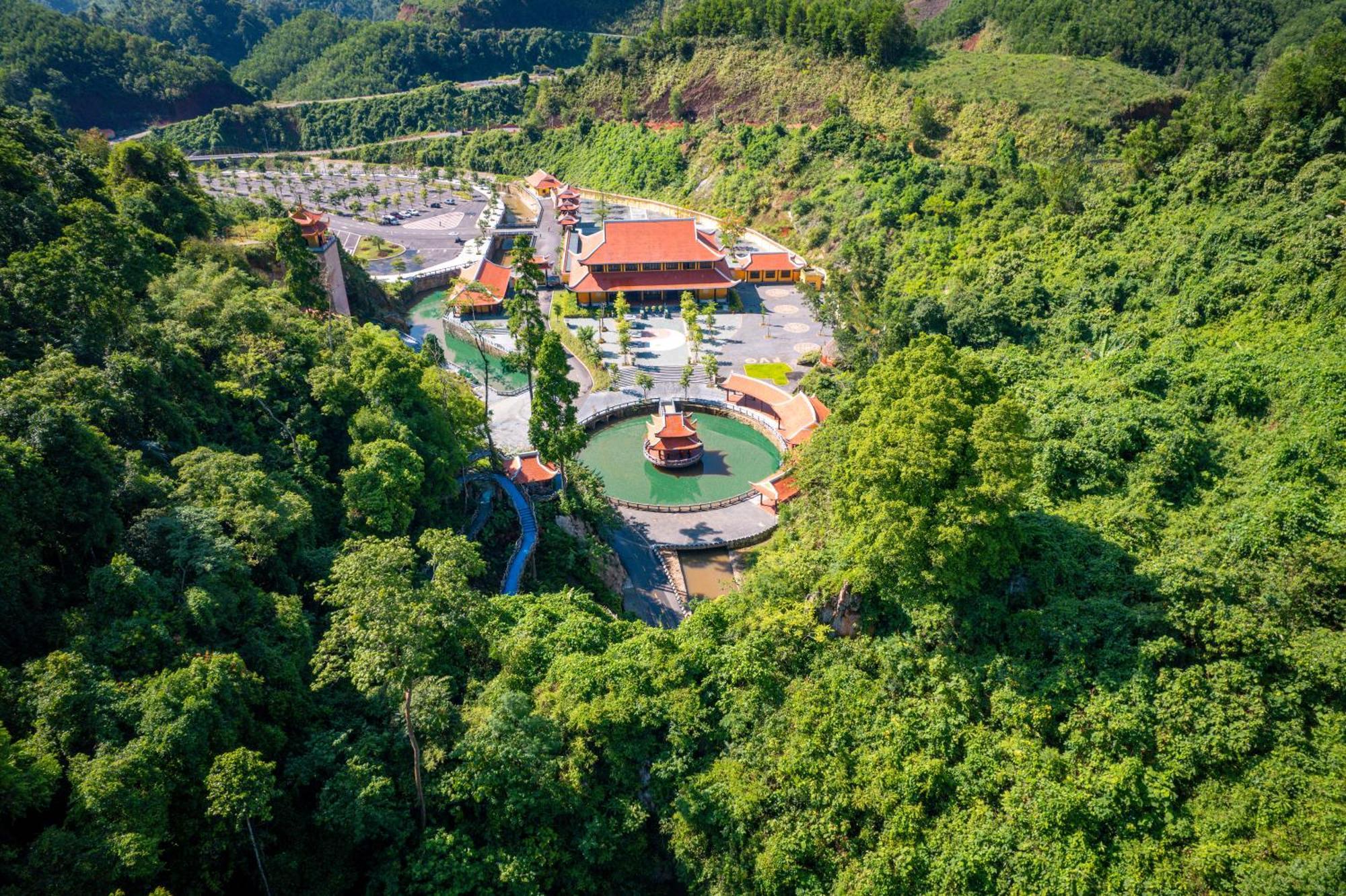 Fivitel Cong Troi Dong Giang - Fivitel Dong Giang Heaven'S Gate Hotel ภายนอก รูปภาพ